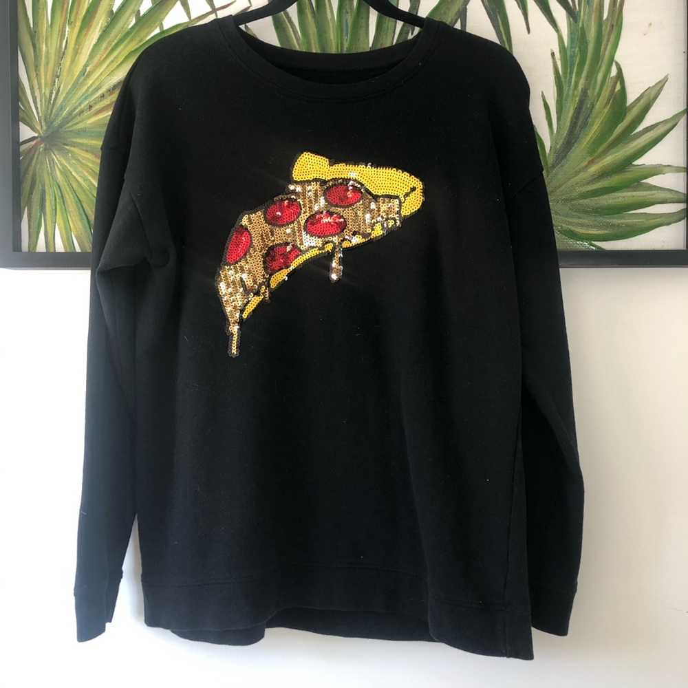 Black longsleeve pizza sweatshirt